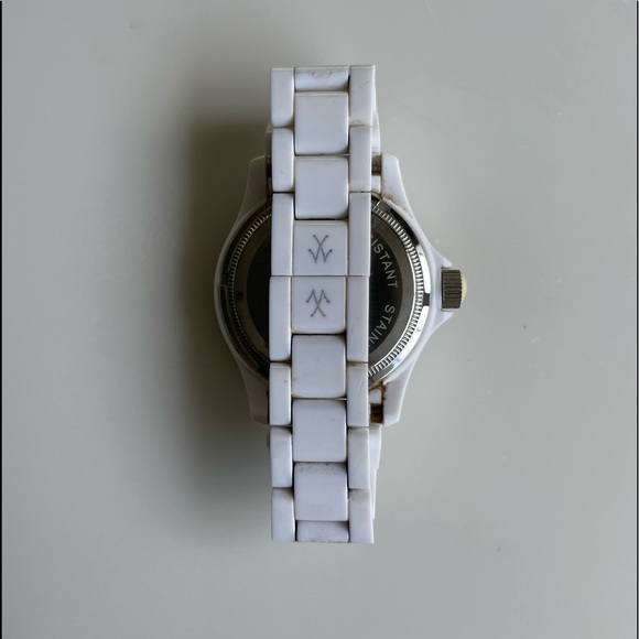 TOY (BRAND) WHITE WATCH - Picture 2 of 3